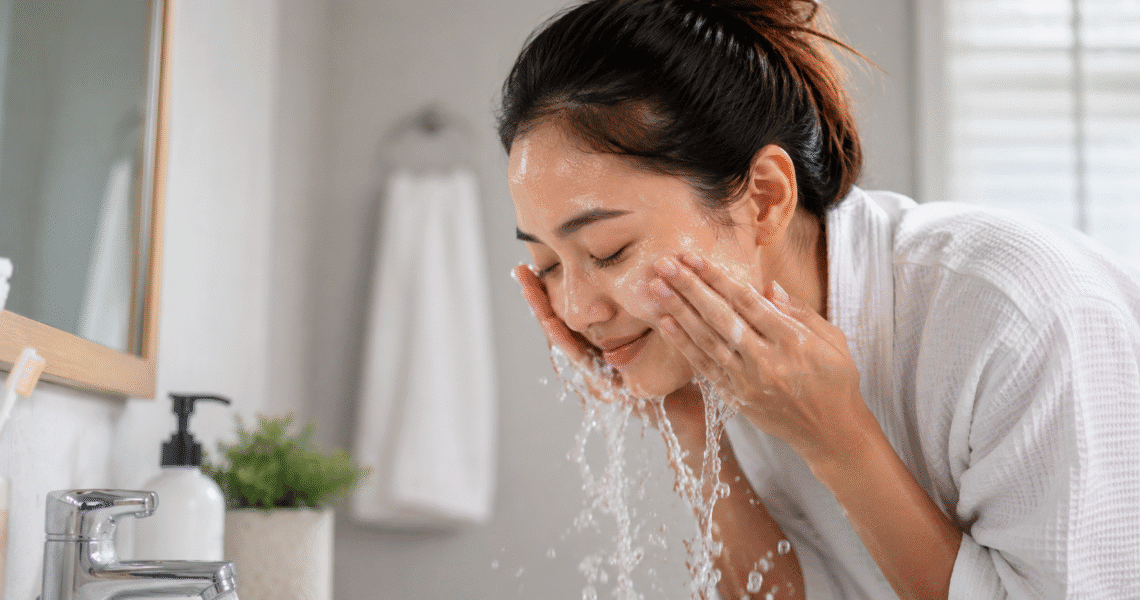 Should i wash my face in the morning
